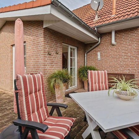 Dannau Enticing Holiday Home In Oldenburg With Garden Near Sea מראה חיצוני תמונה